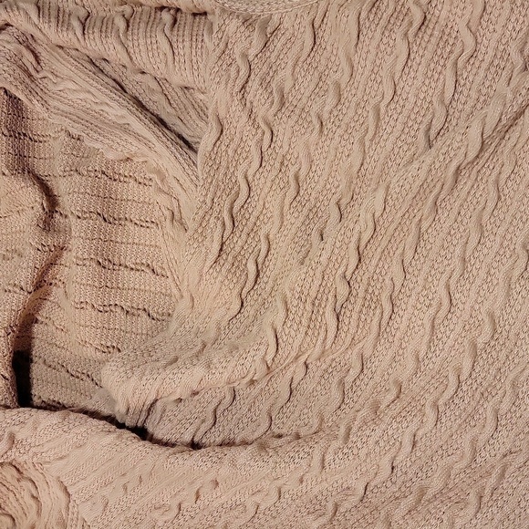 Suzanne Betro size 2X long sleeve sweater peach color polyester & acrylic - Picture 7 of 8